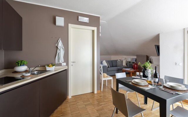Vialeromadodici Rooms & Apartments