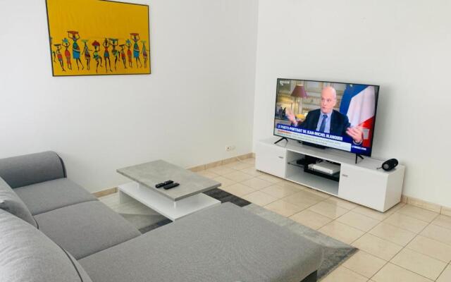 Appart 1 salon 1 chambre immeuble très calme