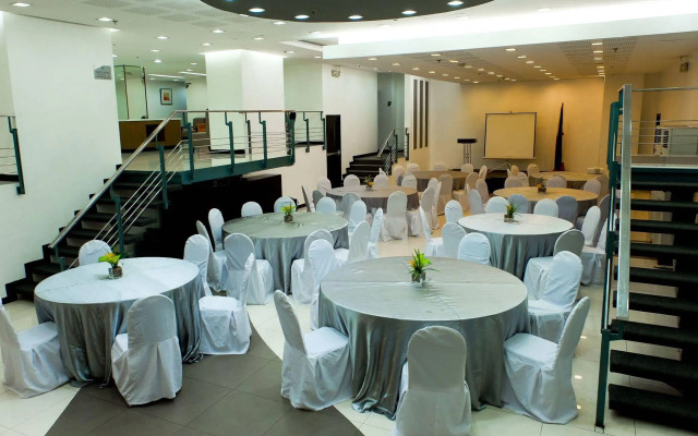 Goldland Millenia Suites