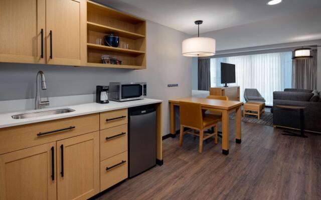 Hyatt Place Boston/Seaport District