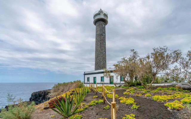 Faro Punta Cumplida