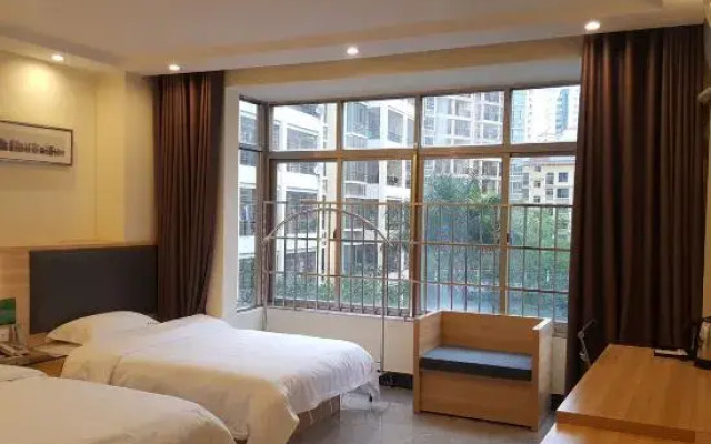 Dongxing Yijie Youpin Hotel