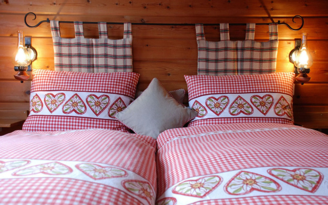 SALZANO Hotel - Spa - Restaurant – Guest Rooms – Unterseen