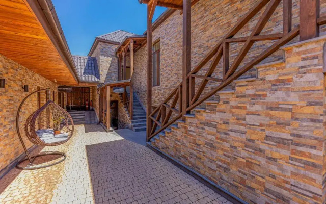 Boutique Living Hotel