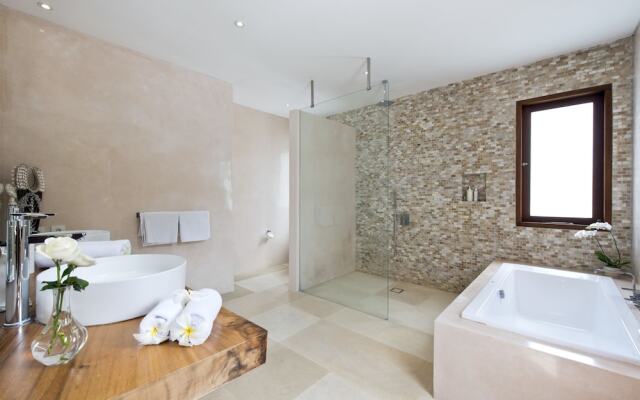 Shaia Villa - Canggu