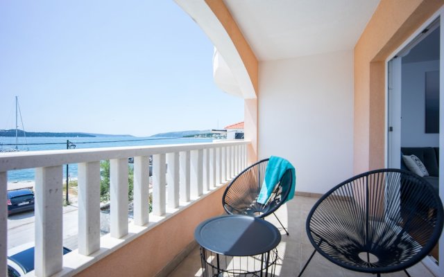 Sea you soon by the beach 2bedroom suite
