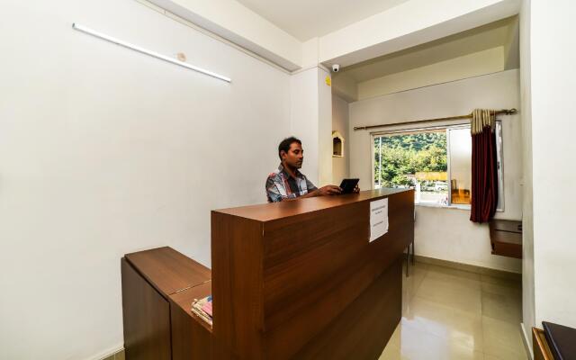 OYO 61278 Adhikary Homestay