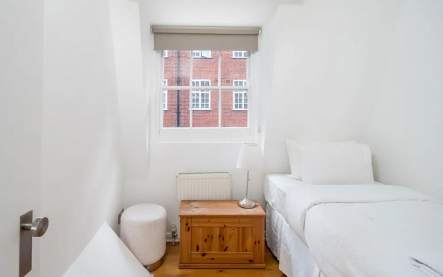 JOIVY Charming House in Kensington