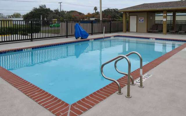 Motel 6 Rockport, TX