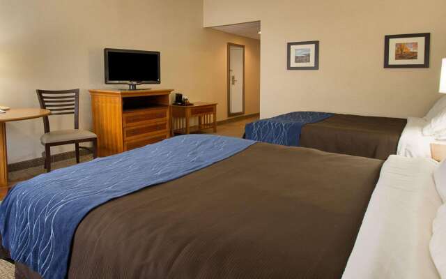 Comfort Inn & Suites Syracuse-Carrier Circle