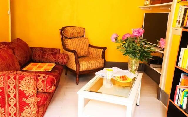 Cozy Yellow Nest - Pigalle Quarters & Sacré-cœur