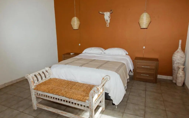 Cien Palmas- Authentic Mexican Casita 1 -Downtown