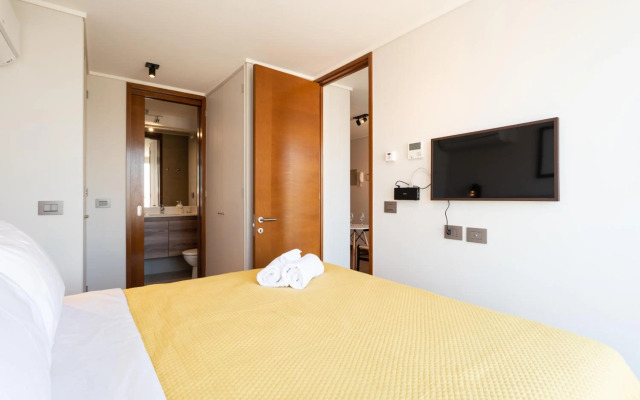 Uptown Wood - 1BR Parking Wifi Mall Pool