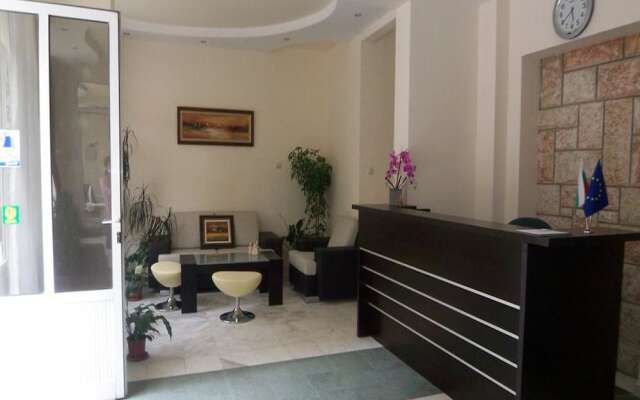 Peshev Family Hotel