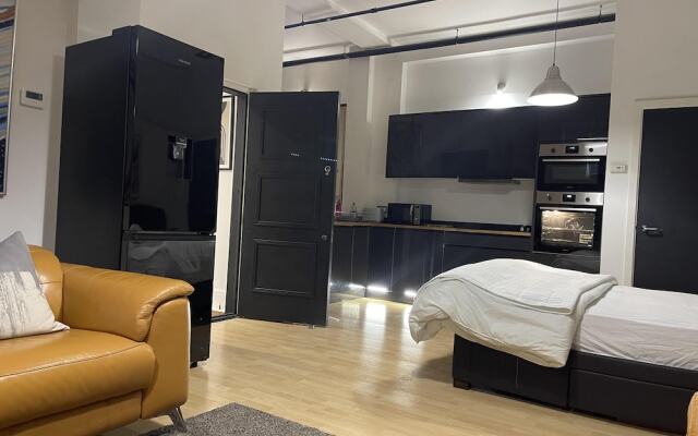 Immaculate 2-bed Apartment in London