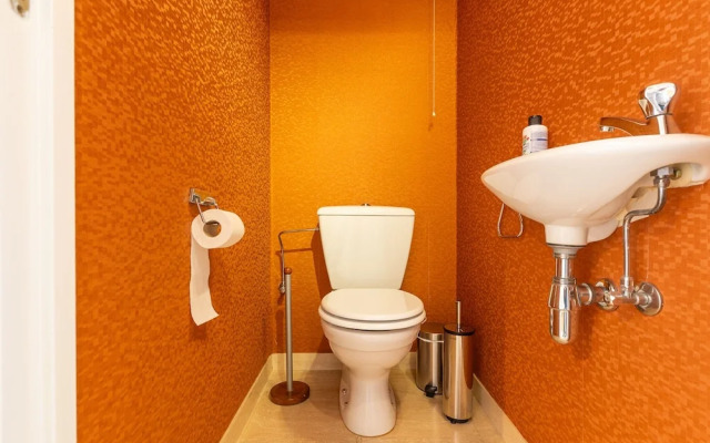 Elegant Apartment With Terrace