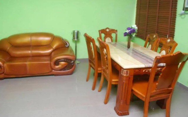 Hillberry Suites