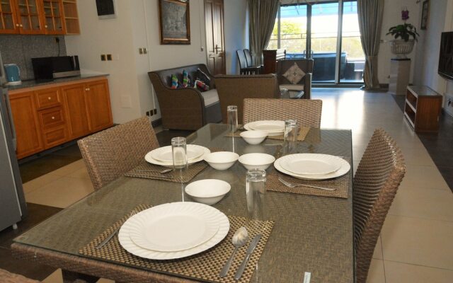 BurNas Beach & Apartments