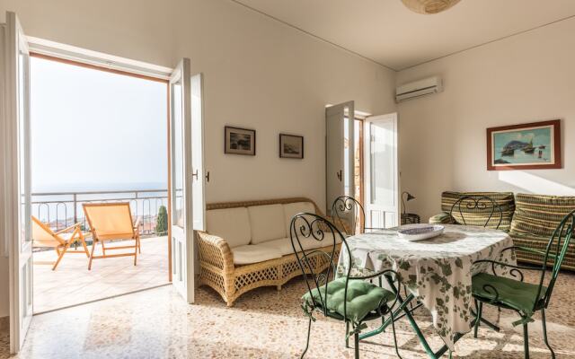 Terrazza di charme sul Golfo di Cefalù