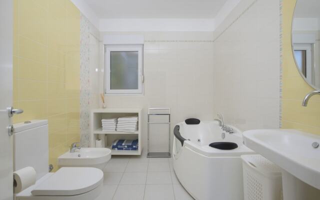Villa in Sorici With Private Pool
