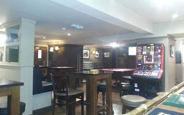 Holland Arms Hotel