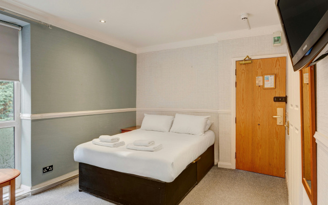 Liverpool Aigburth Sefton Park Hotel By Belvilla