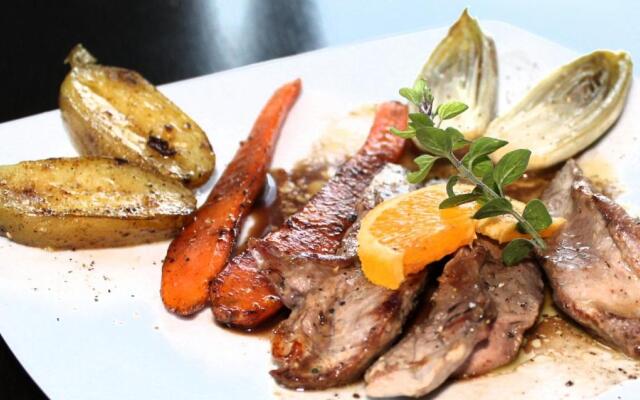 Hôtel-Gîte La Peyrade