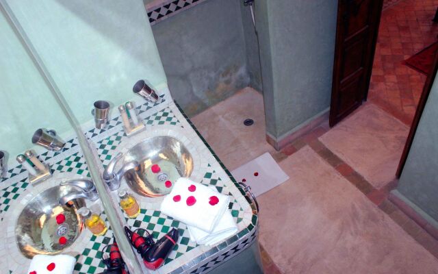 Riad of the Moon