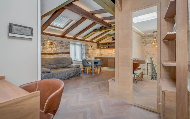 Split Palace Luxury Retreat