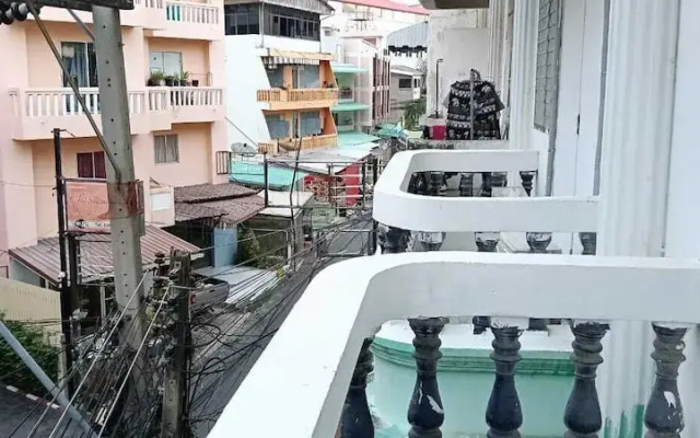 Marine Guest House Encore
