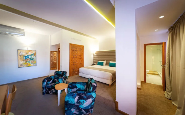 Ibn Batouta Hotel