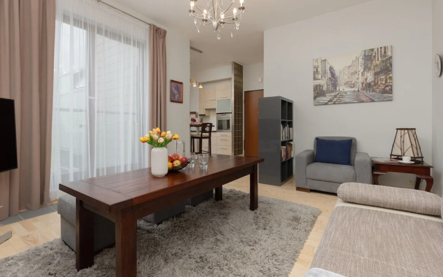 Apartment Czerniakowska by Renters