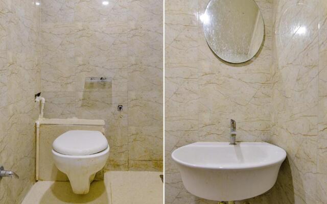Fabhotel Royal King