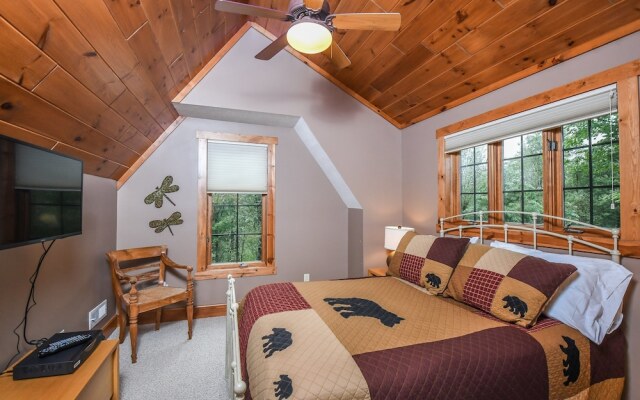 Bears Lair House
