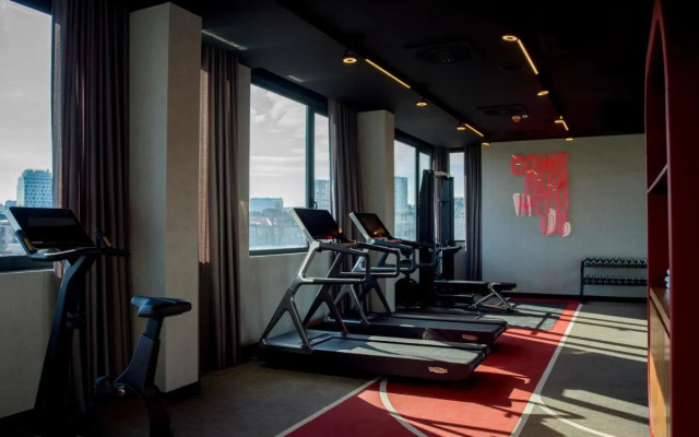 Отель Radisson RED Belgrade