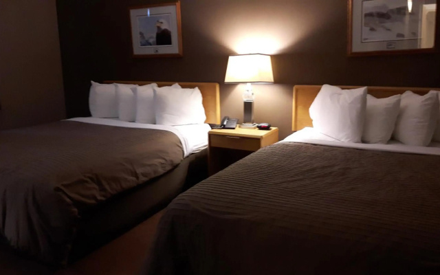 Canway Inn & Suites