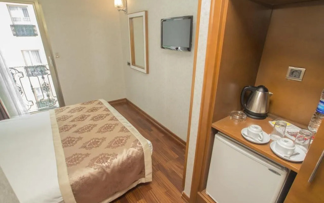 Отель Taksim Stera