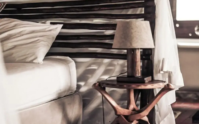 Muweti Bush Lodge