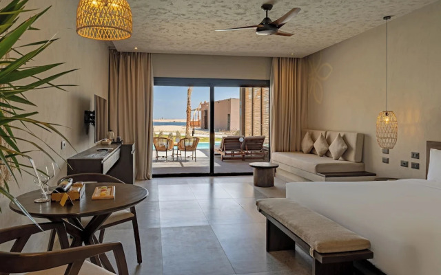 Sentido Naga Bay