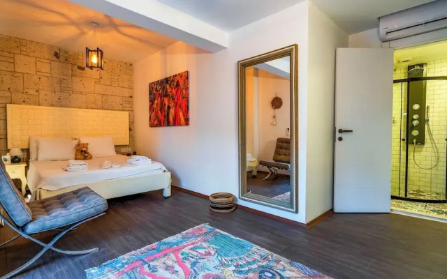 Lulu Inn Çeşme