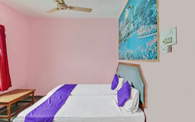 Spot on 49092 Hotel Prakruthi Boarding & Lodging