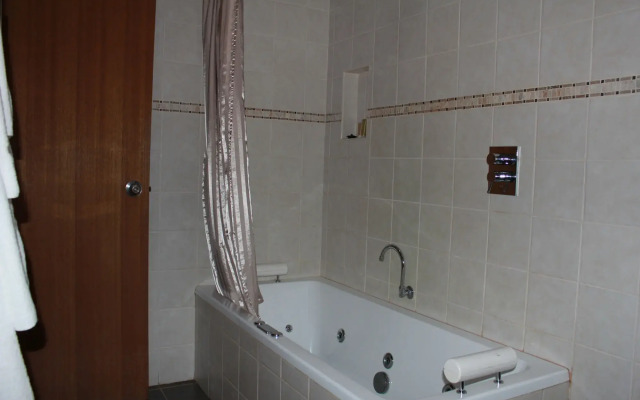 Marima Cottages
