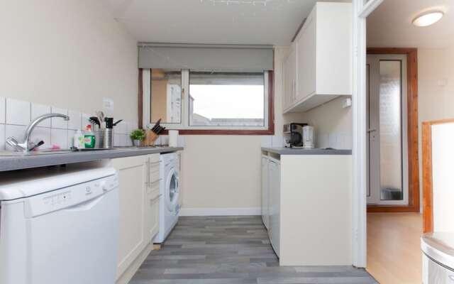 Festival Flat for 4 Overlooking Arthur's Seat
