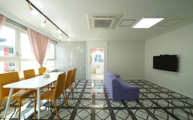 Geoje Memory Kids Pool Villa