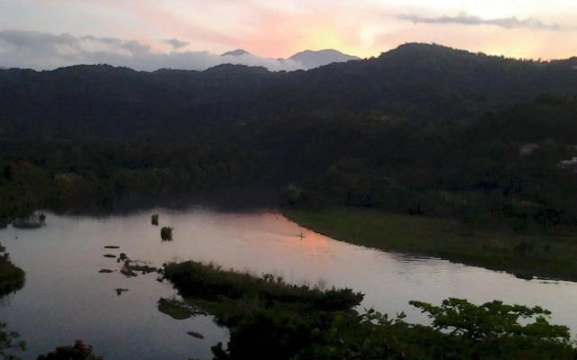 Rio Vista Resort