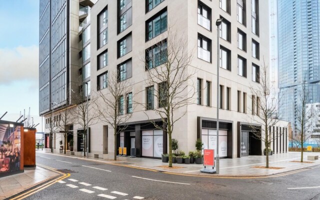 Sensational Studio Apartment in London s Vibrant Canary Wharf