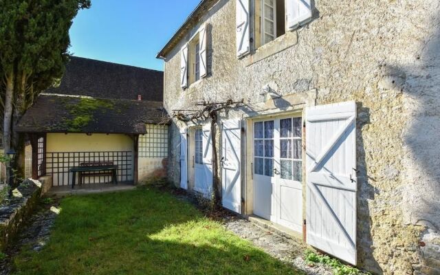 Beautiful Holiday Home near the Forest in Montfaucon