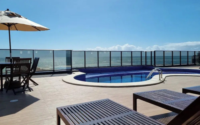 Ape Praia Piscina e Academia P812