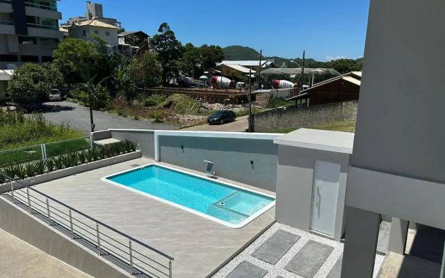 Casa 3 quartos praia de Bombas