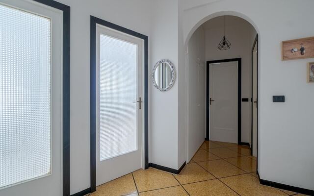 Betti 46 in Rapallo With 1 Bedrooms and 1 Bathrooms